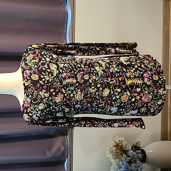 LuLaRoe Patterned Top - Picture 4 of 7